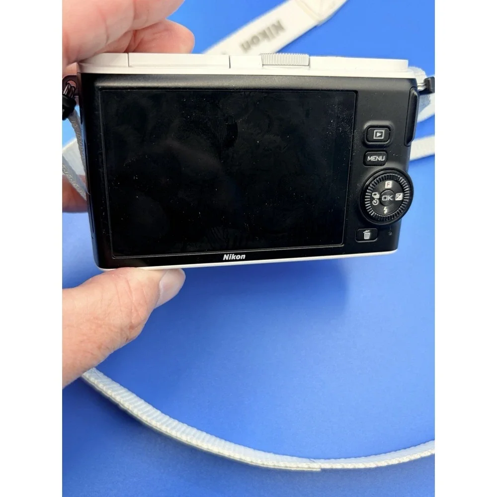 Nikon 1 J3 14.2MP Camera -14.2 MP Format White